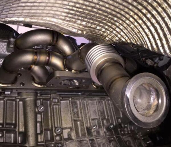 Fächerkrümmer mit einem Anschluss für ein externes Wastegate. – Bild 2
